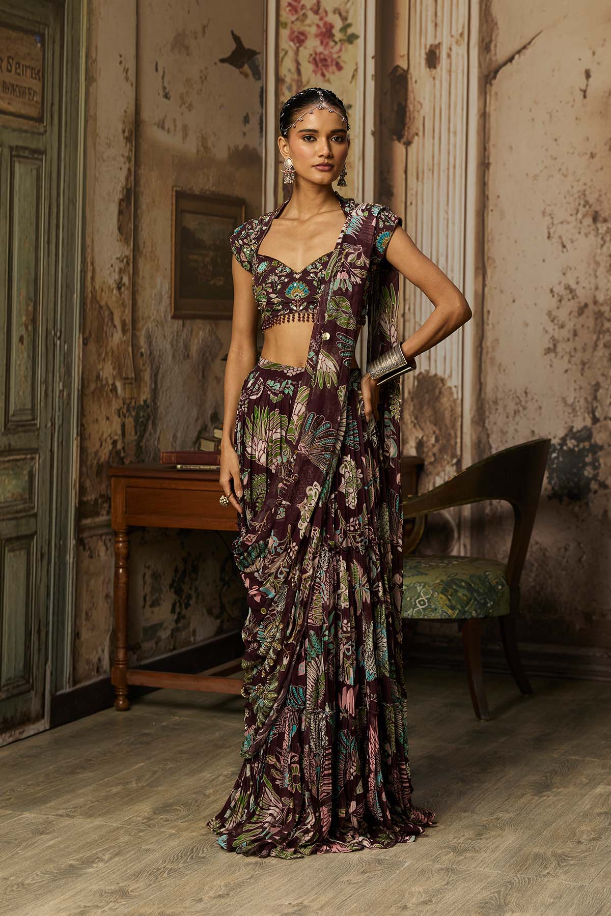 PLUM PRINT AND HIGHIGHTED TIERED SKIRT SAREE SET