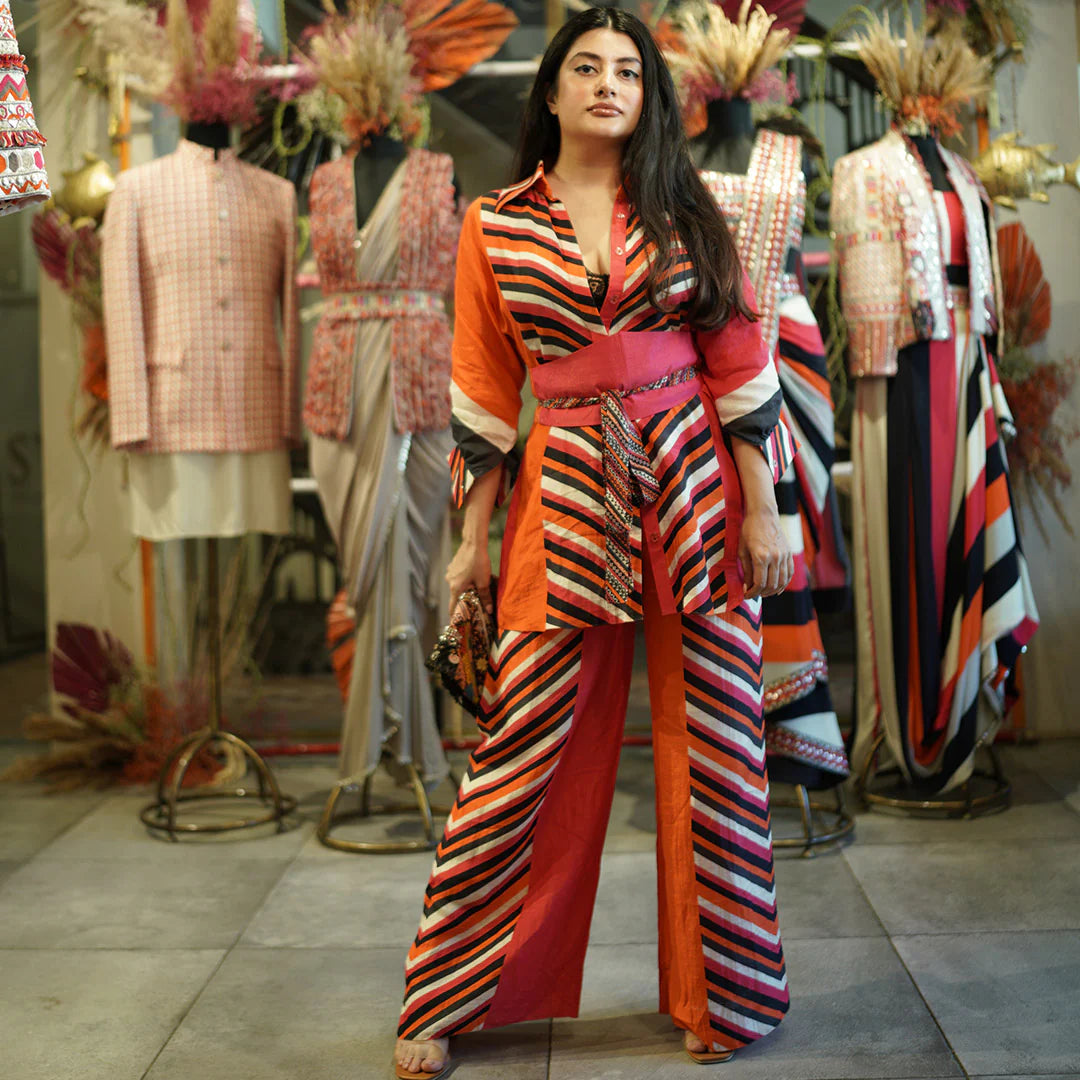 COLOR BLOCK GRAPHIC PRINT OVERSIZED COORD SET TEAMED WITH AN EMBELLISHED OBI BELT