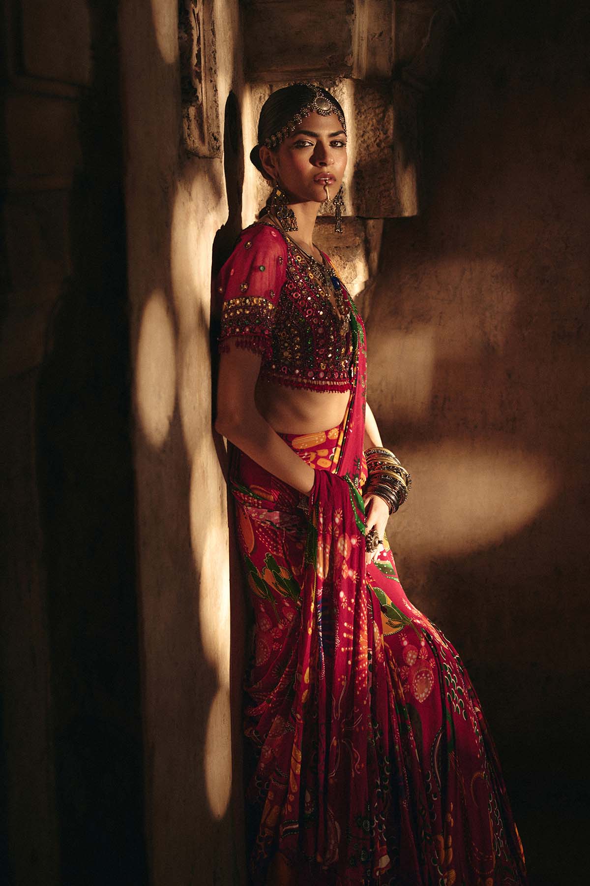 DEEP RED EMBROIDERED BLOUSE WITH MERMAID SKIRT SAREE SET