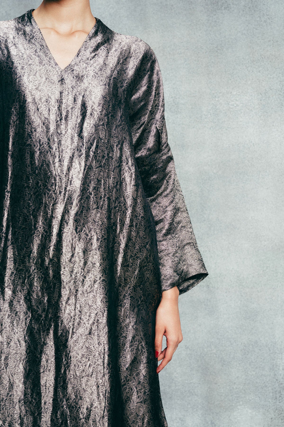 Handwoven Tar Black Banarasi Kaftan