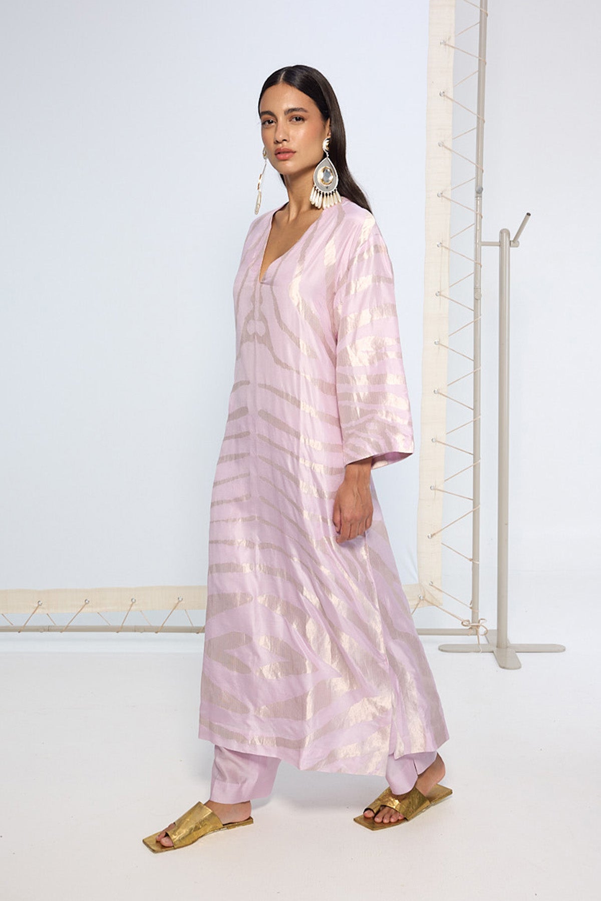 Handwoven Lavender Silk Kurta Set