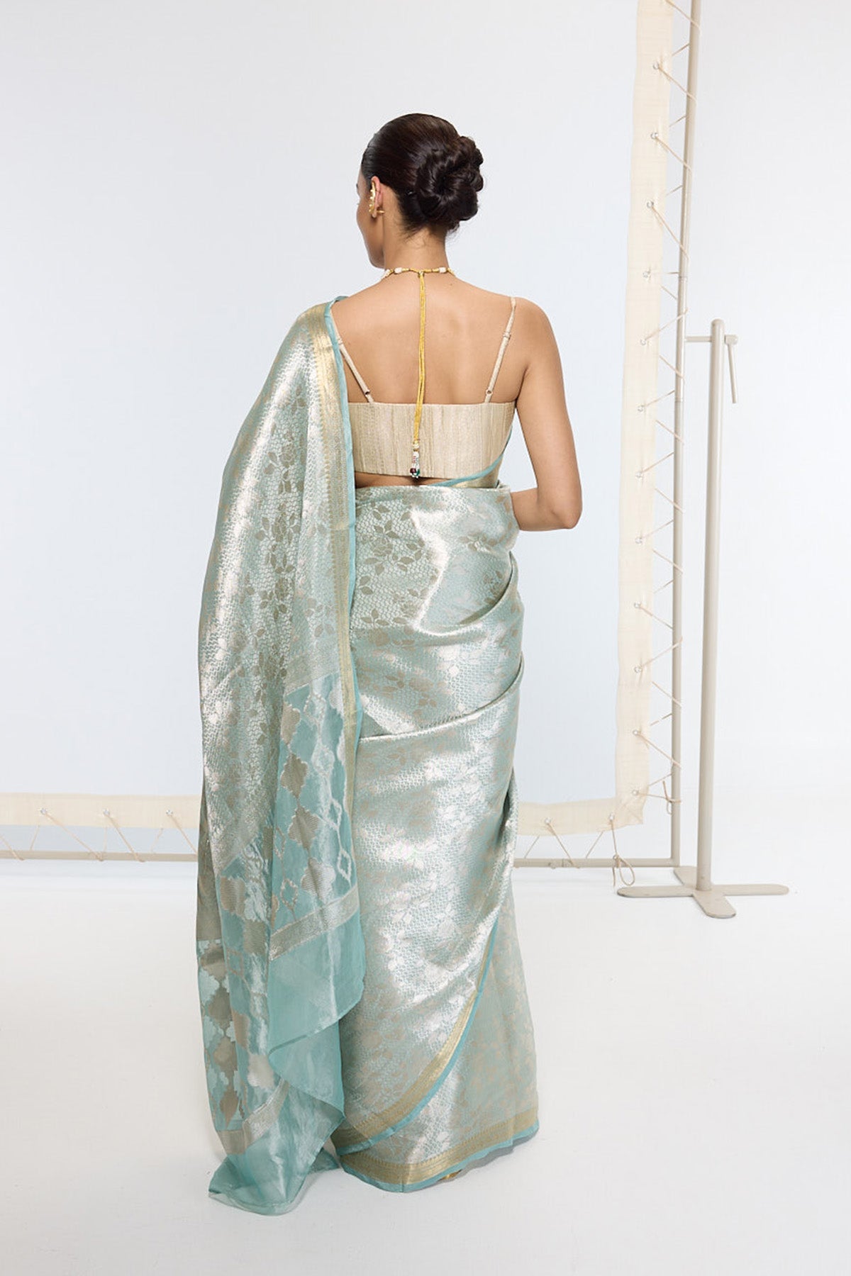 Handwoven Sea Green Tissue Saree