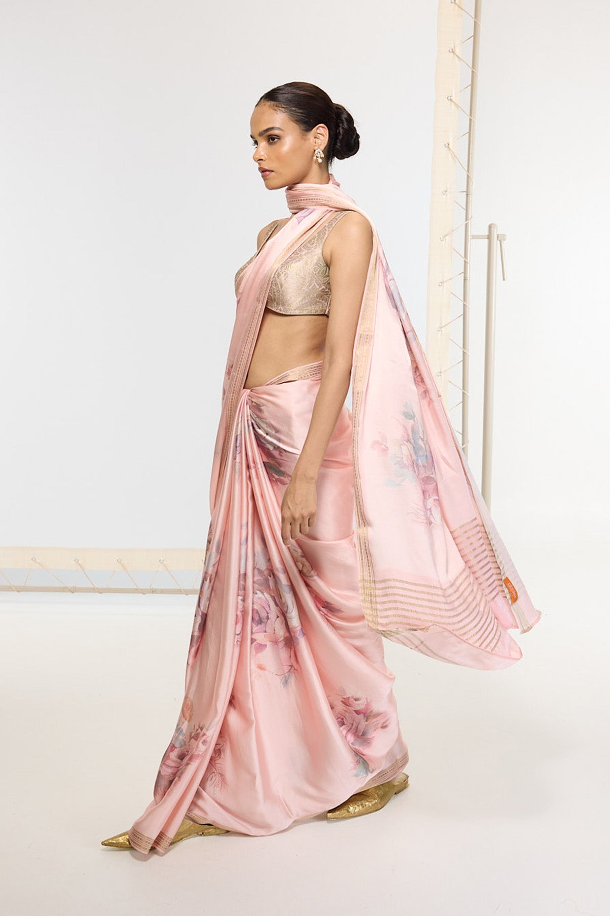 Handwoven Rose Quartz Printed Saree