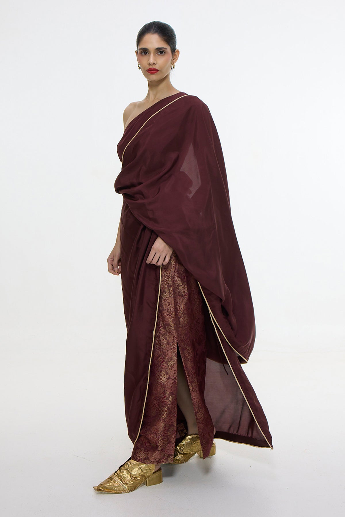 Pre Draped Handwoven Chestnut Mashroo Silk Saree