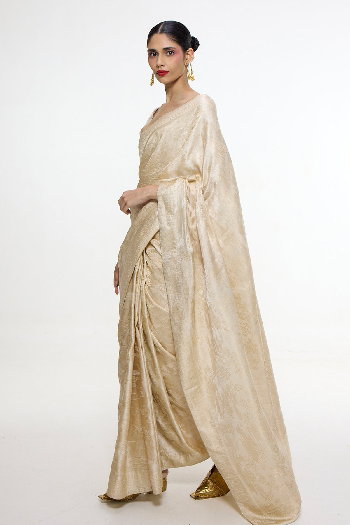 Handwoven Ivory Kadhwa Banarasi Saree