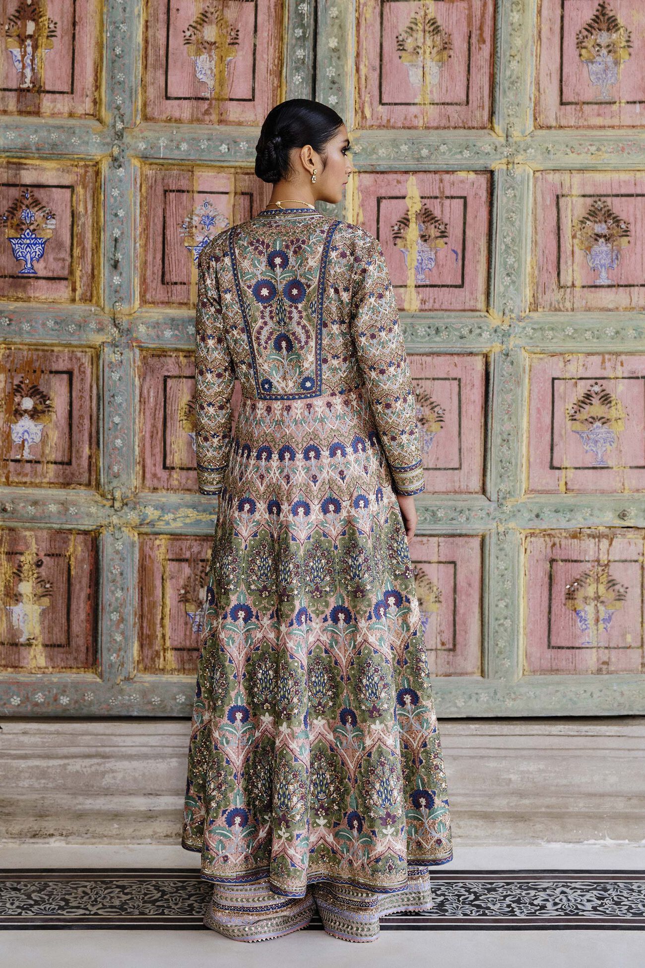 Krandasi Embroidered Zardozi Jacket Set - Blush