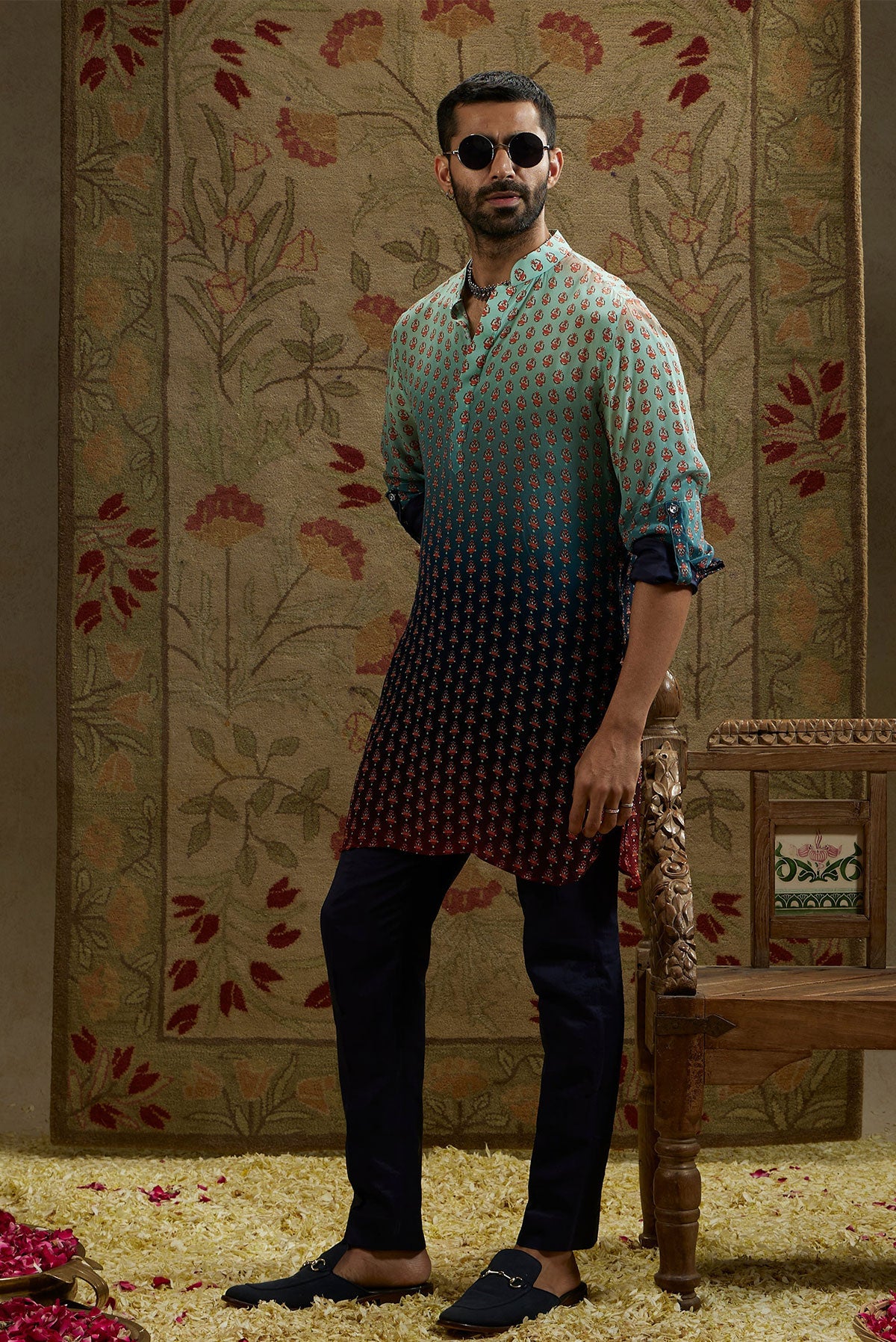 BLUE RED OMBRE BUTTI PRINT ROLLED UP SLEEVES