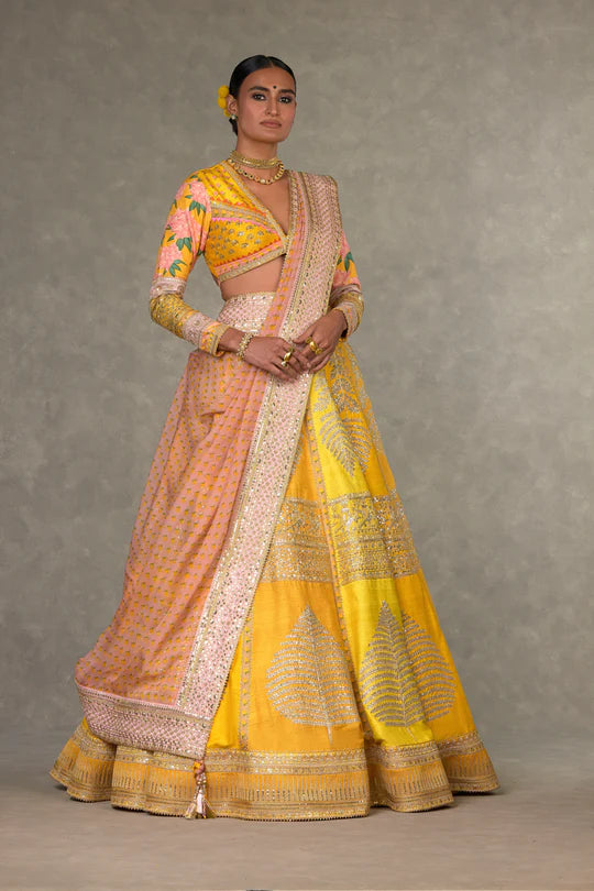 Yellow Sorbet Paan-Patti Lehenga With One Dupatta