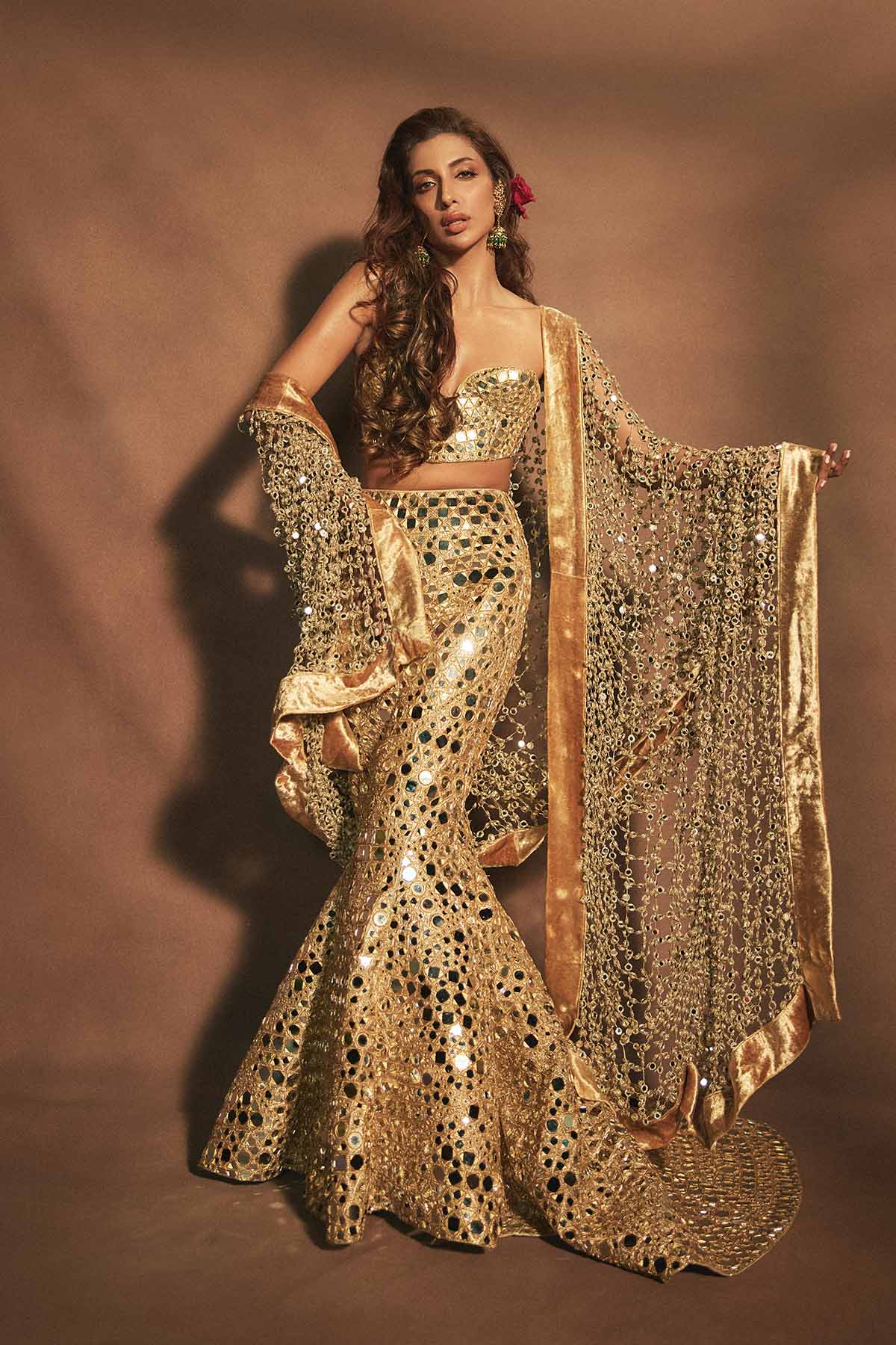 Arissa in Tarakshi Lehenga Set