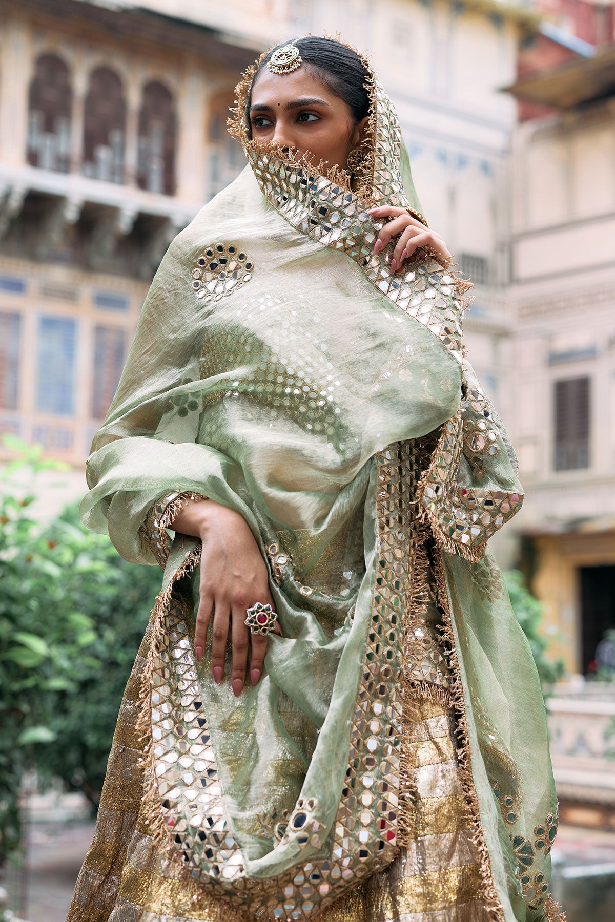 Kiran Sona Chandi Lehenga Set