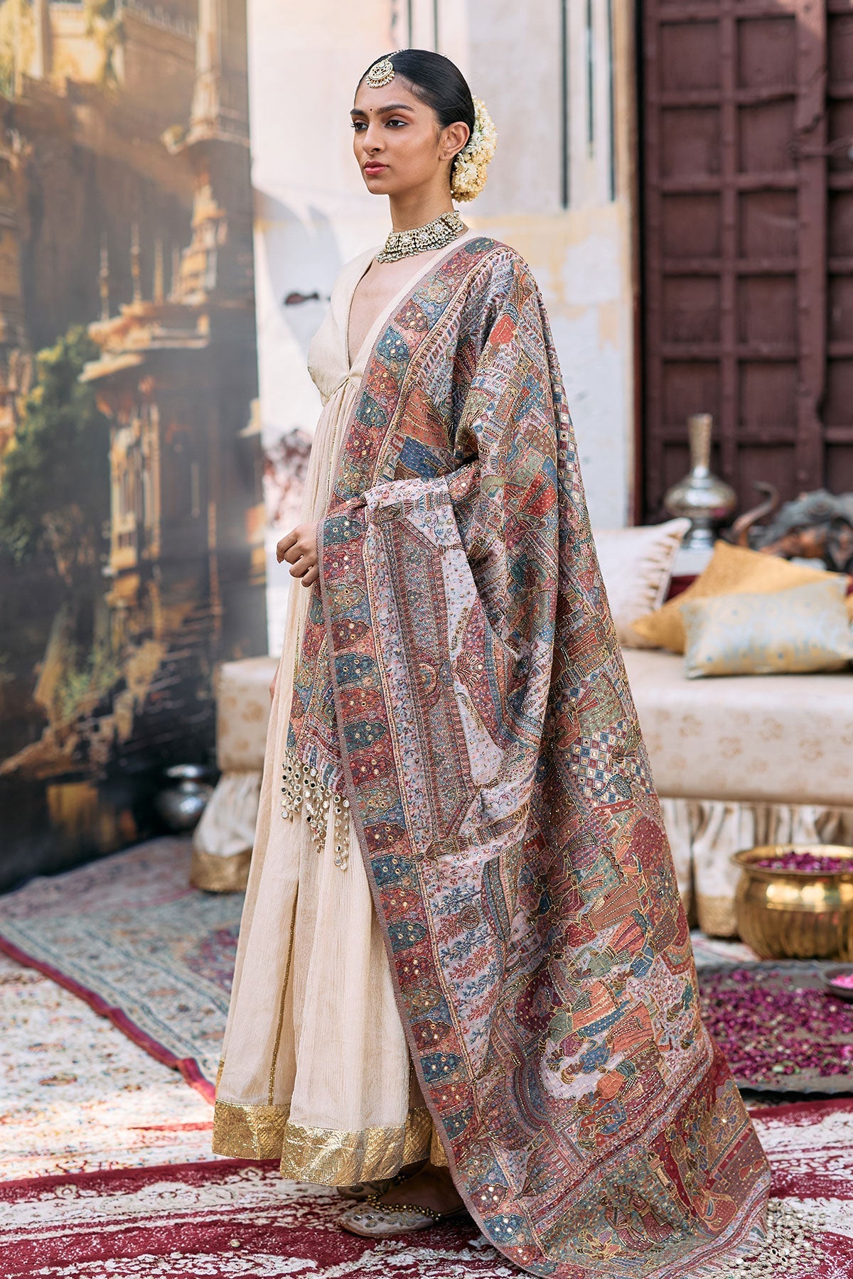 Sharanya Anarkali and Jamawar Shawl Set