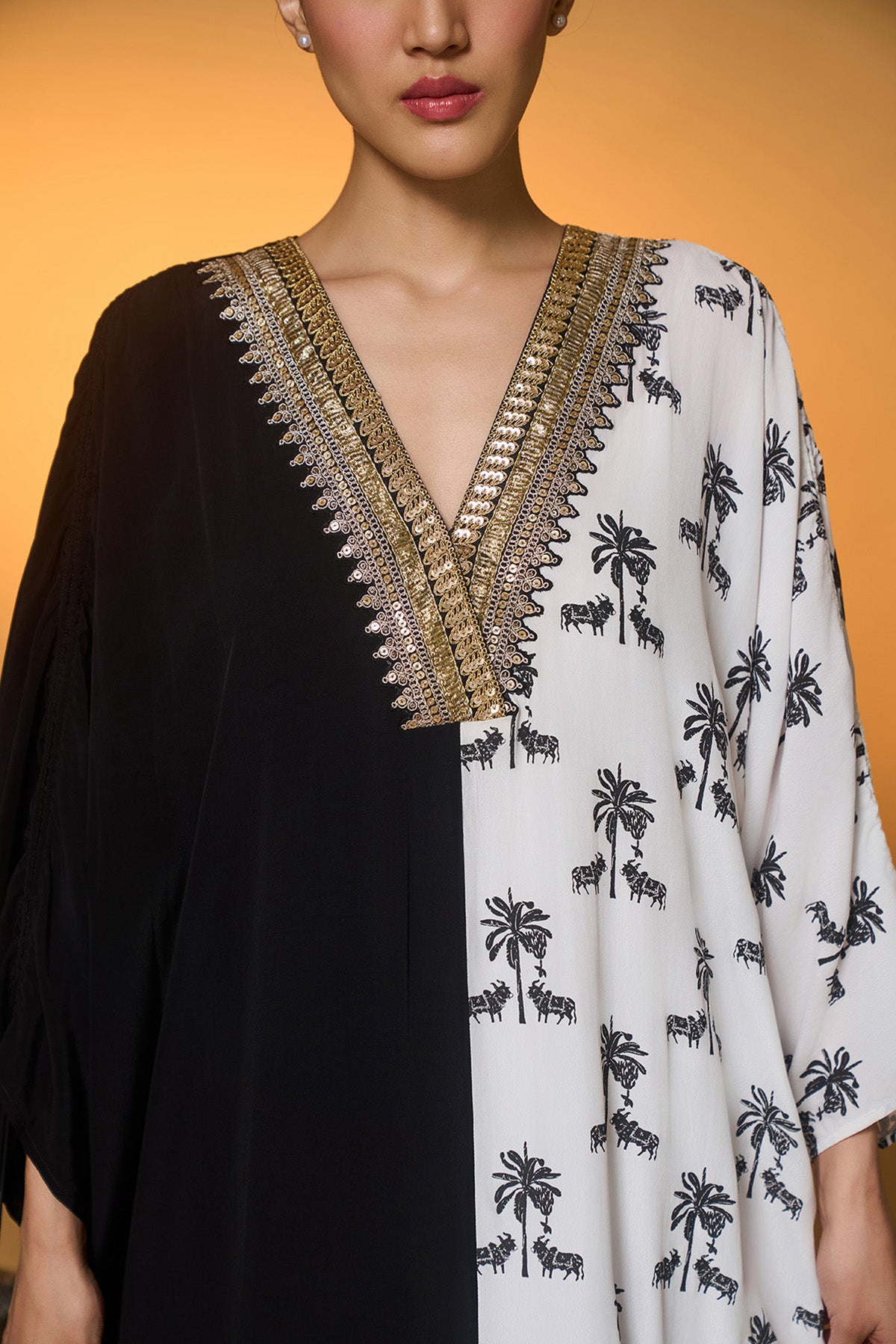 Black & White Tropical Nandi Kaftan