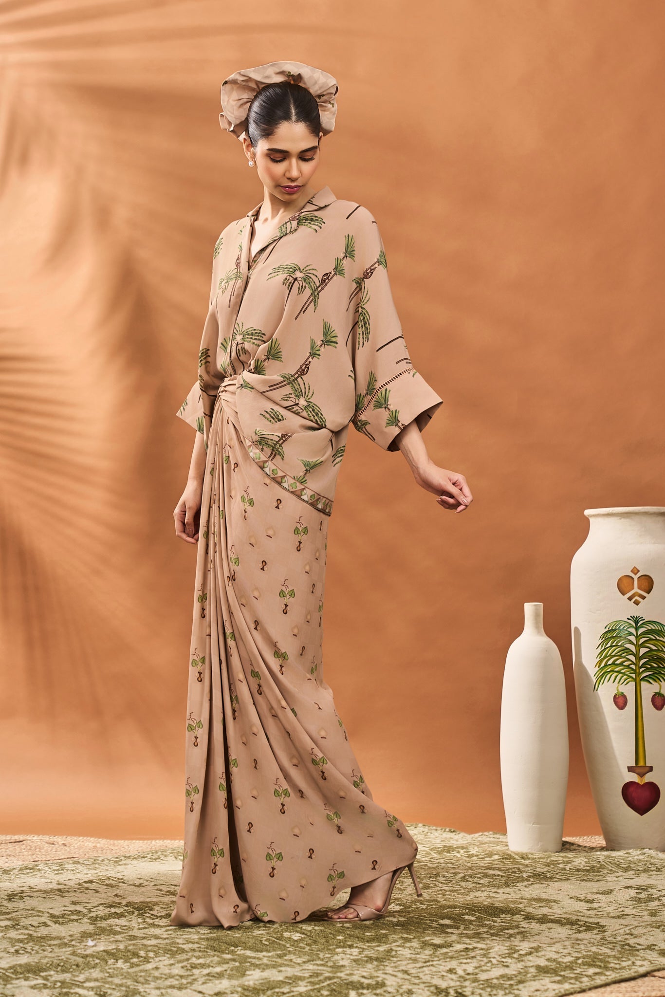 BEIGE BLOOMING BOARD FUSION SET