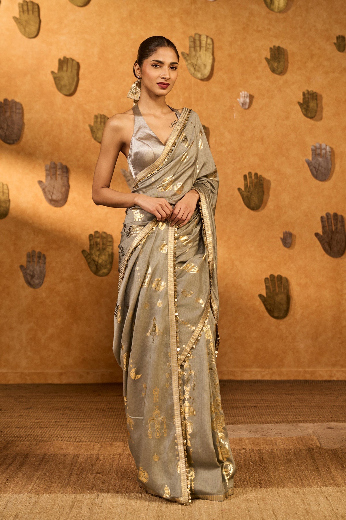 Claymelt Totem Line Saree