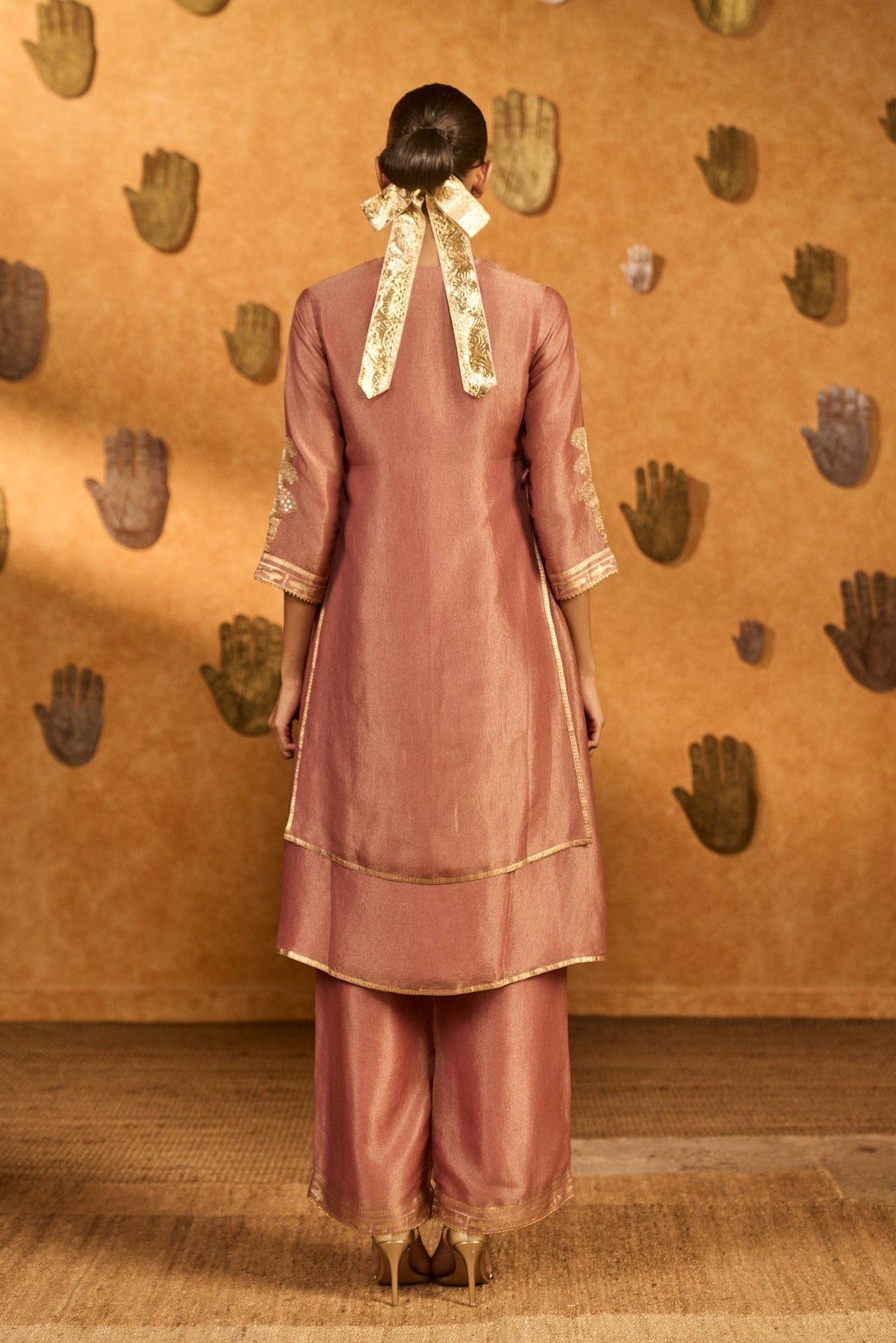 Mauve Tea Blossom Tissue Set