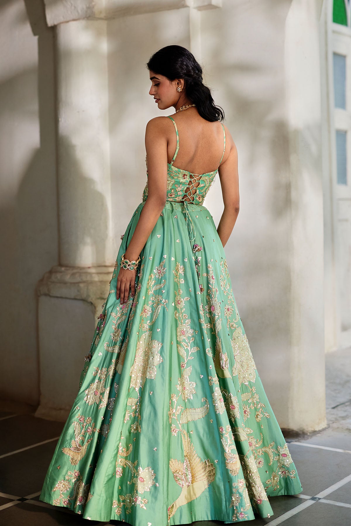 HELI LEHENGA SET