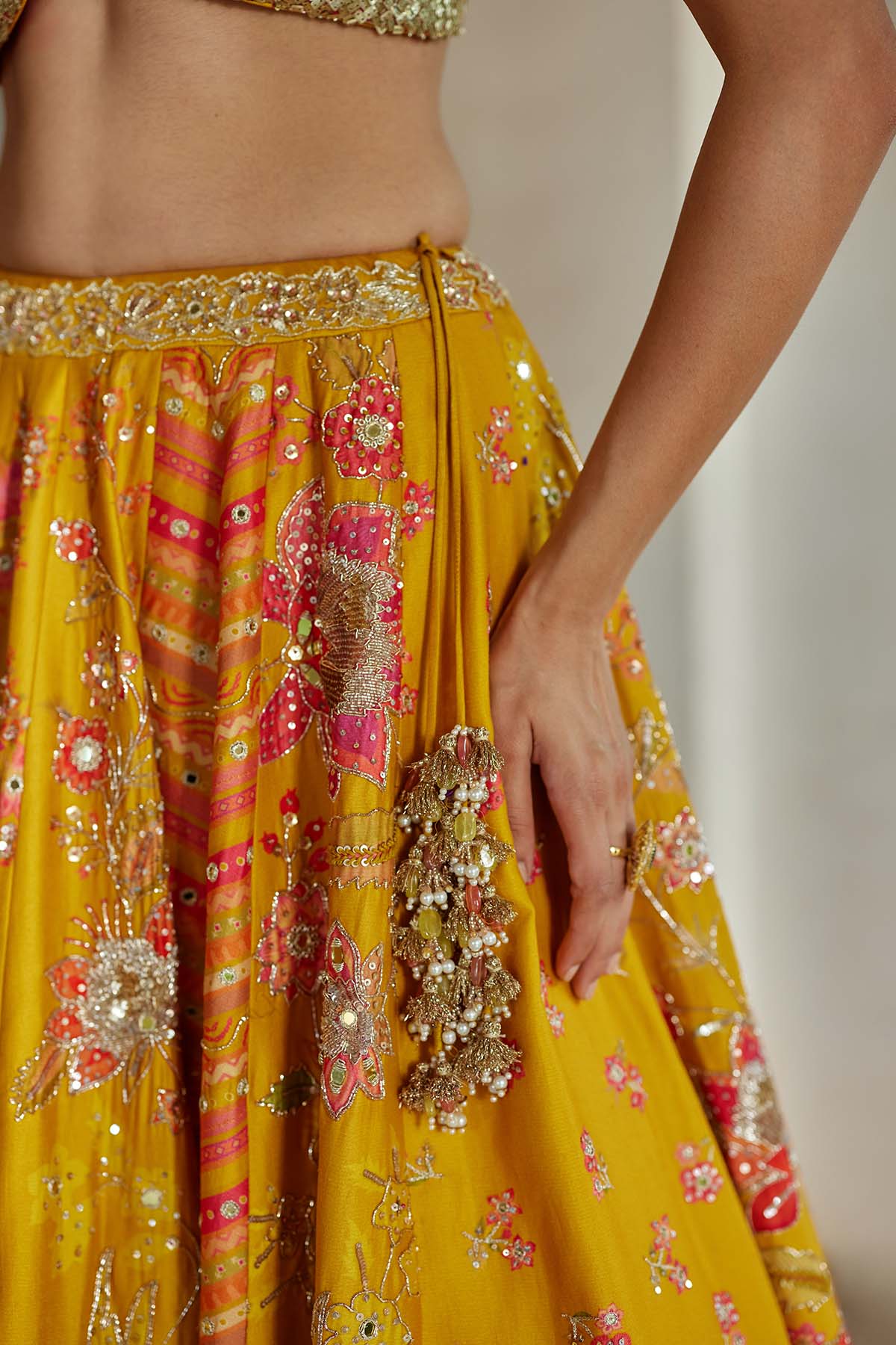 NARU LEHENGA SET