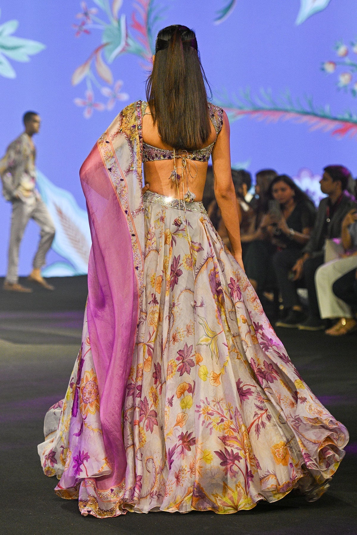 Layla - Ready To Ship