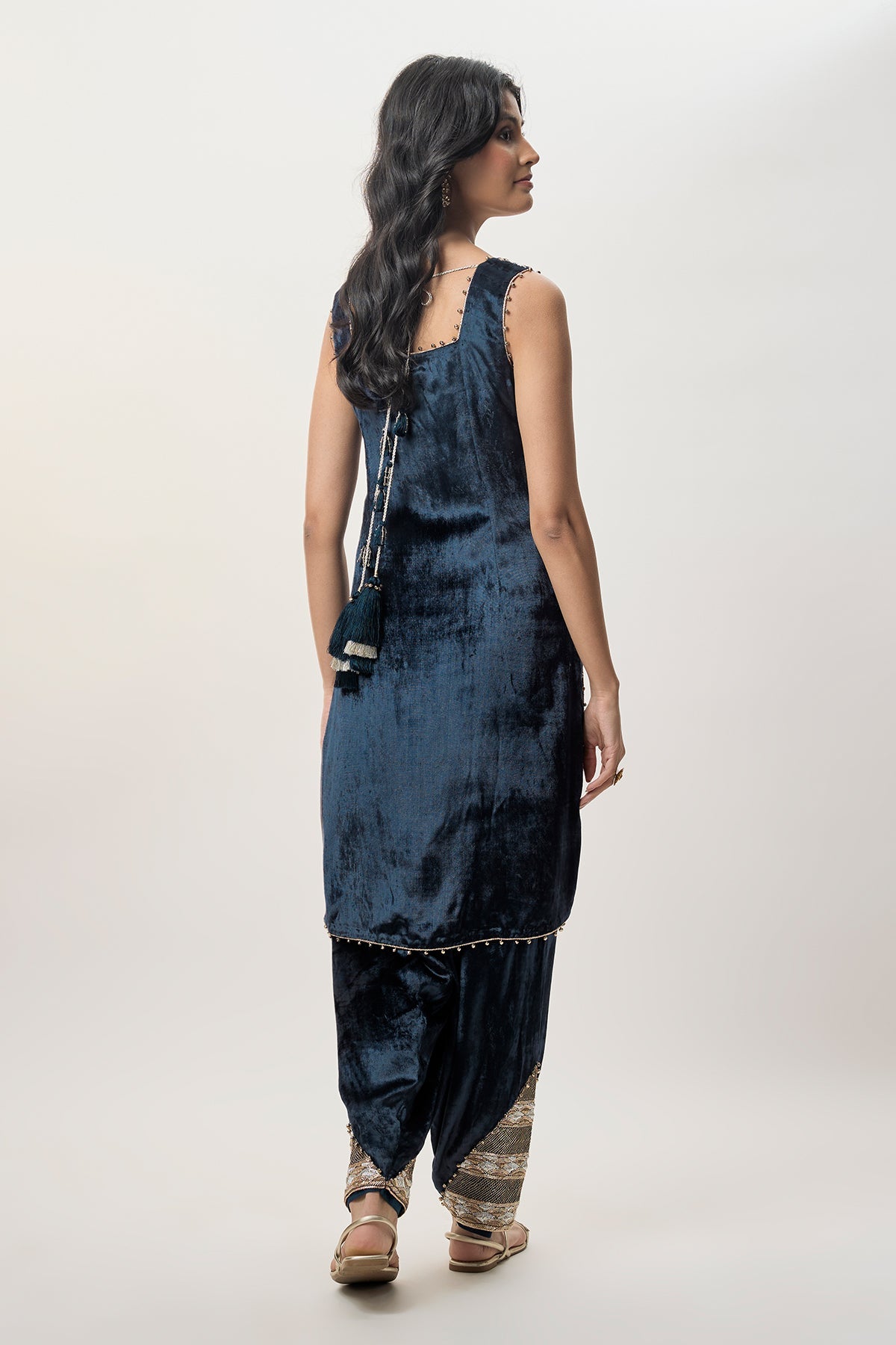 Elara Navy Blue Velvet Embroidered Kurta With Farshi Salwar And Mukaish Silkmul Dupatta