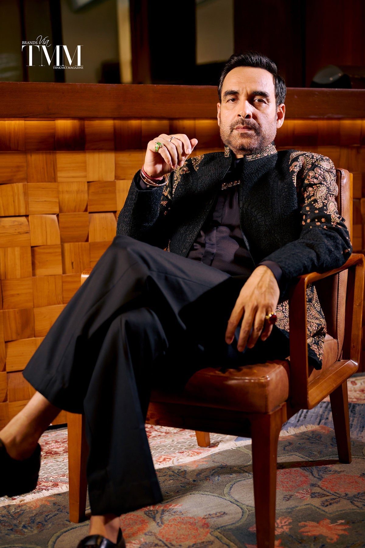 Kaashnoir Jacket, Shirt & Pant Set