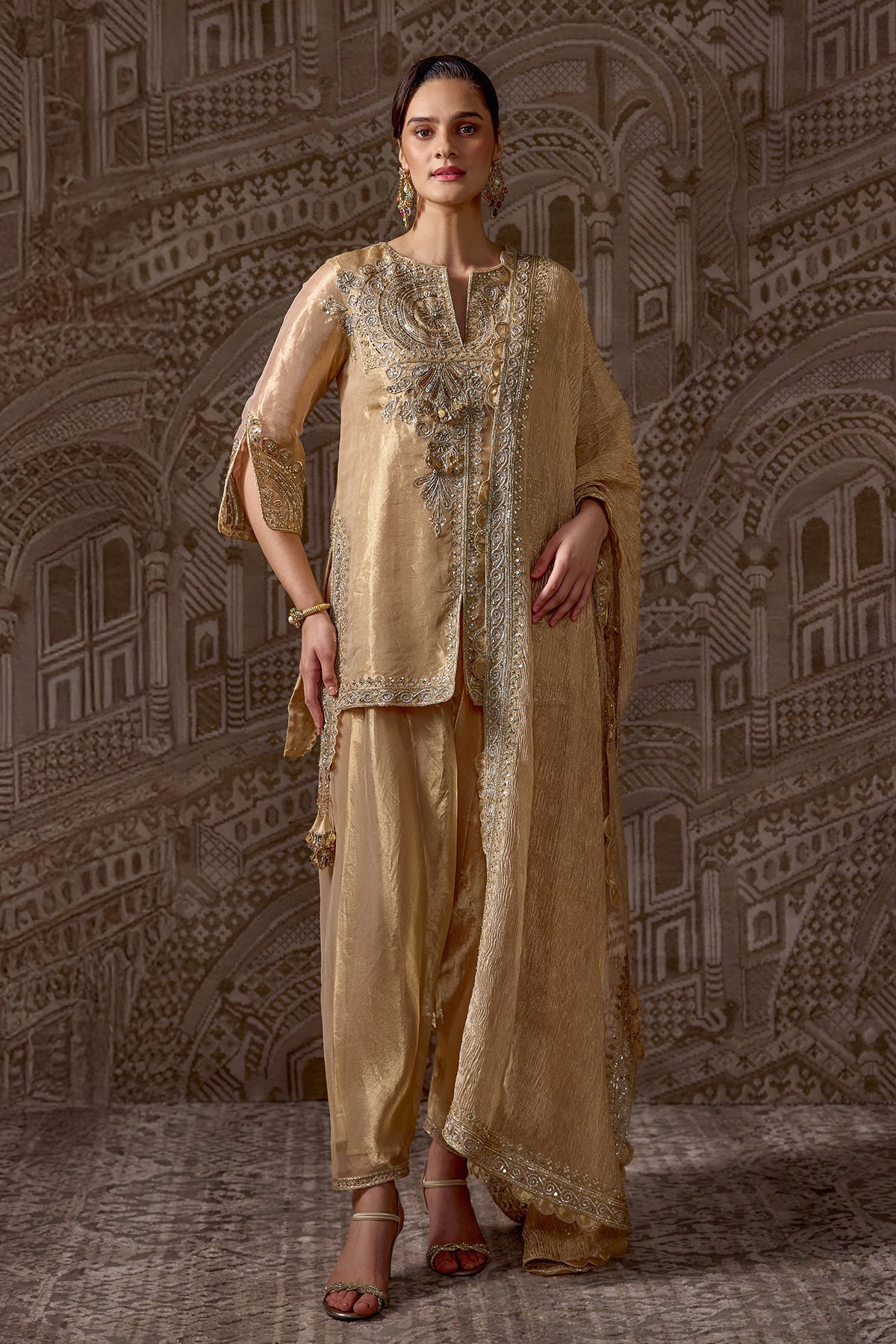 The Gold bound Kurta Set