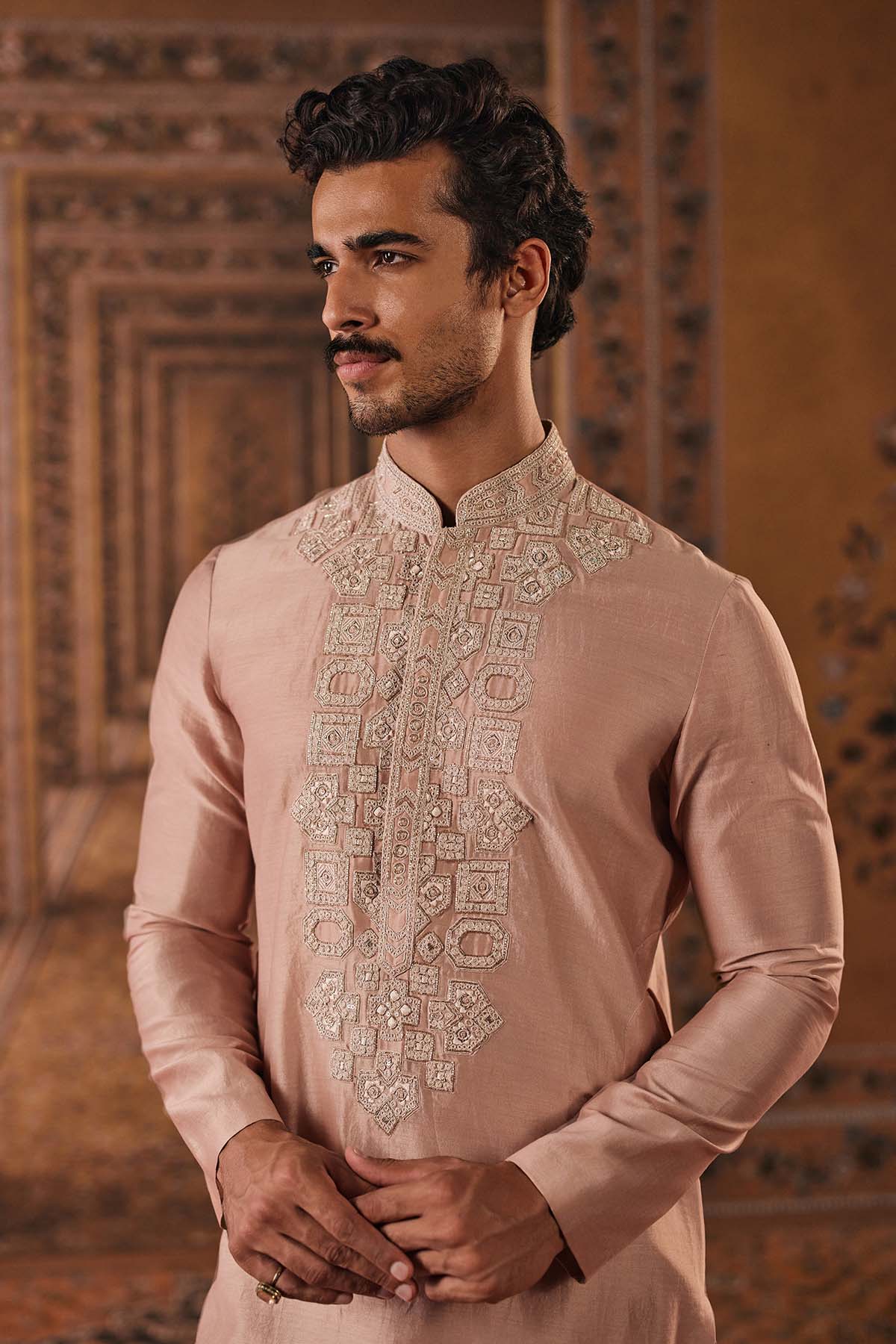 Avroh Kurta Set