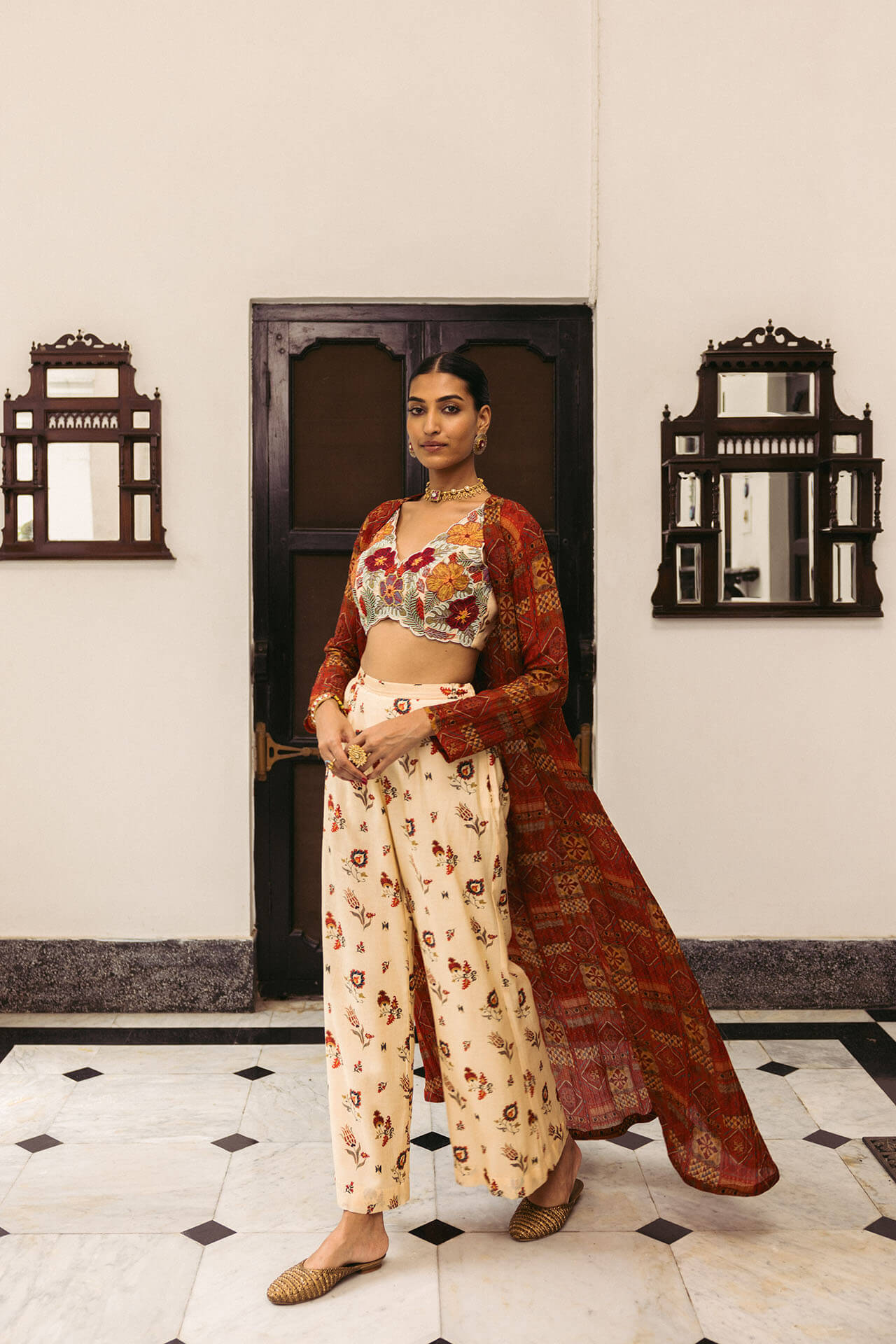 Mirai croptop cape set