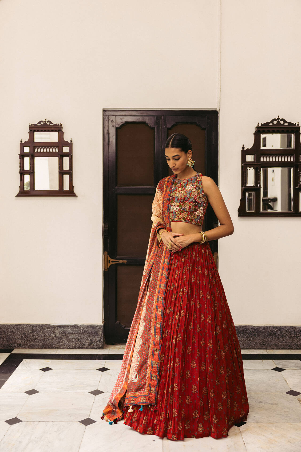 Lal Rang Lehenga