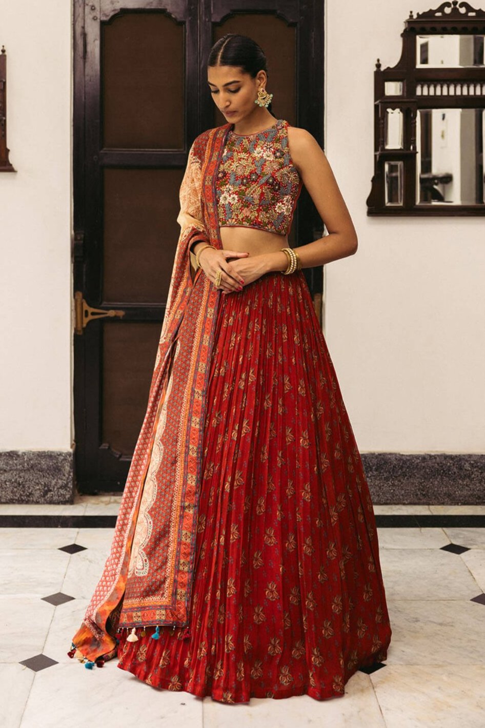 Lal Rang Lehenga