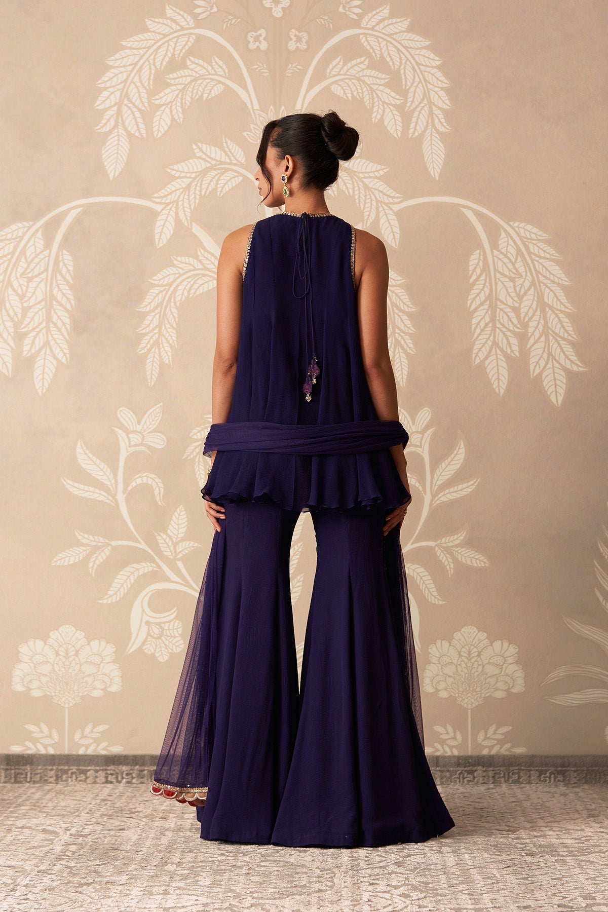 Mannat
Kurti Skirt Set