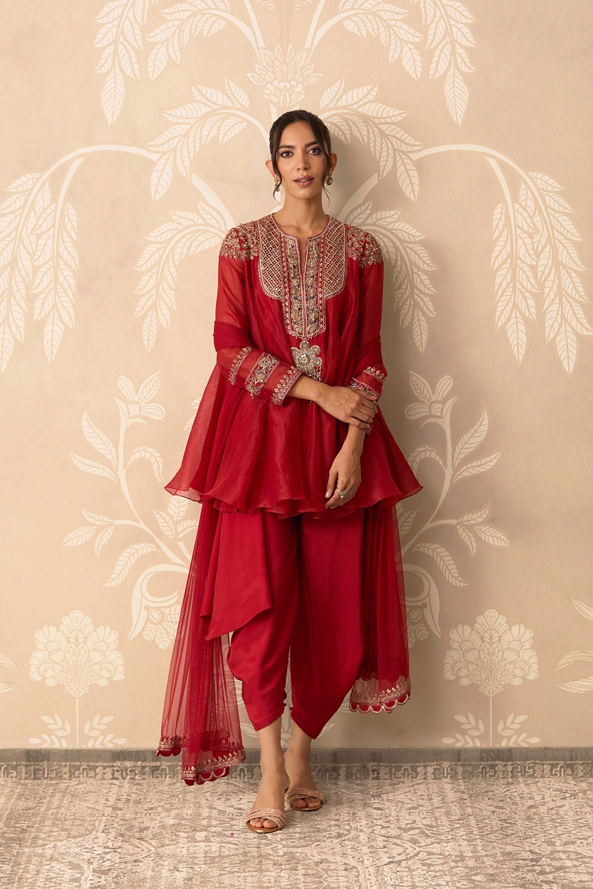 Surkh Kurta Salwar Set