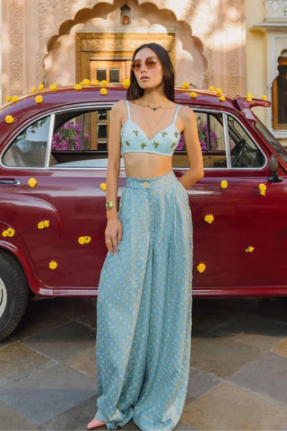 CLOUDS IN A SUNSET LEHENGA