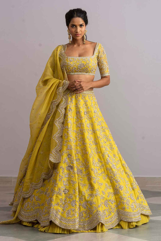Anushree Reddy Floral Lehenga – Kuro Clothing India
