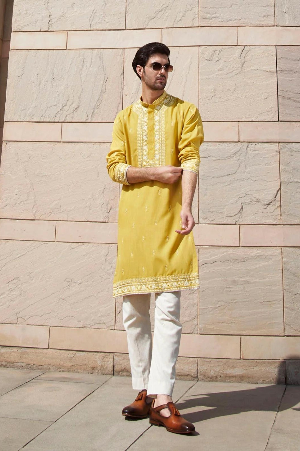 ROSE CREEPER WITH BUTTIES KURTA