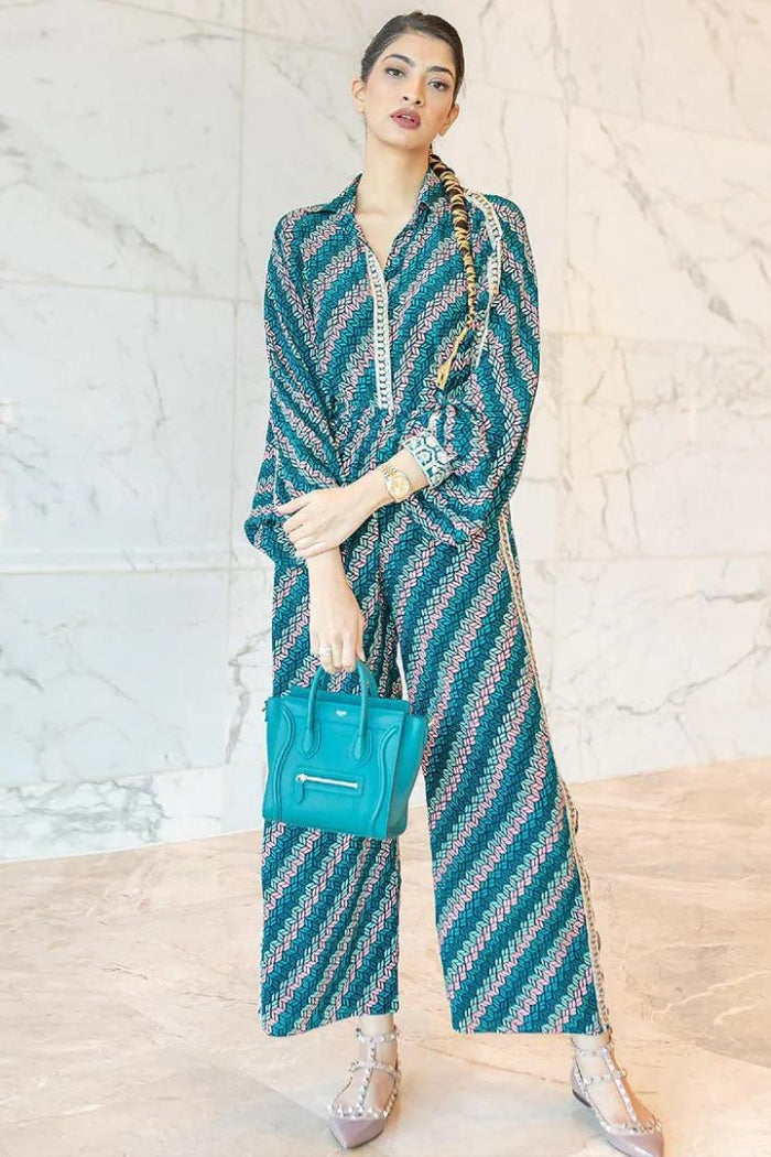 BLUE LEAF PRINT OVERSIZED CO ORD SET WITH EMBELLSIHED METAL