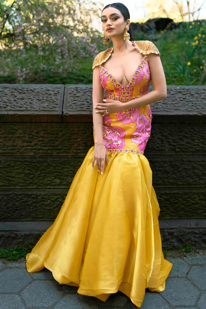 25 Jaw-Dropping Yellow And Mustard Wedding Dresses - Weddingomania