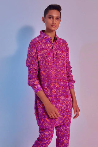 LIGHT CORAL SHIRT STYLE KURTA WITH LATTICE PRINTED ROLLED UP SLEEVES
