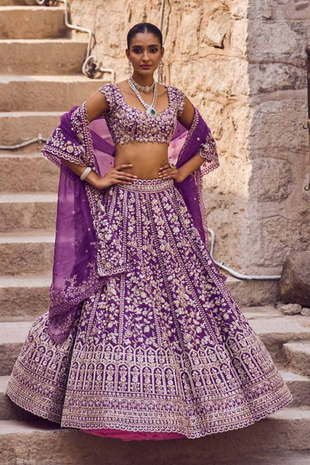 ZWAAR ZARDOSI MUGHAL BORDER LEHENGA SET