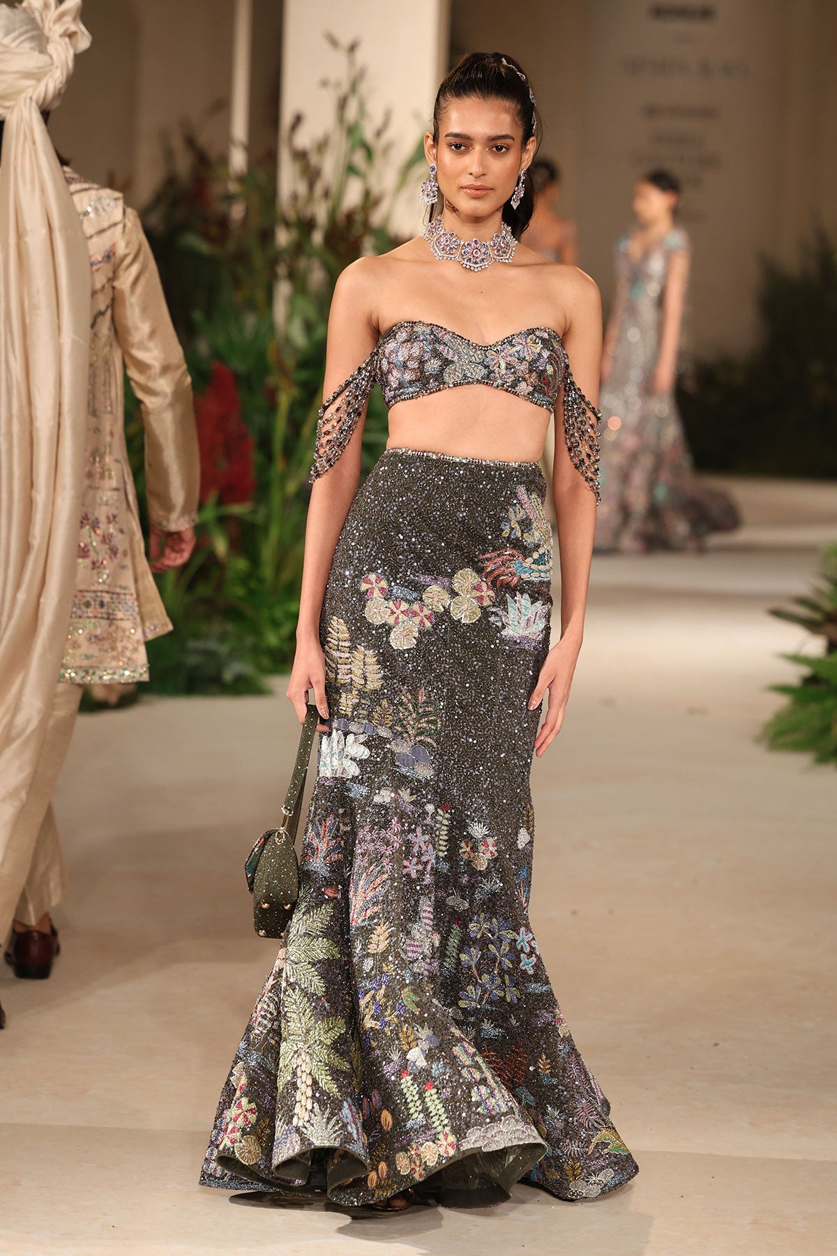 Wildelise - gunmetal tulle lehenga