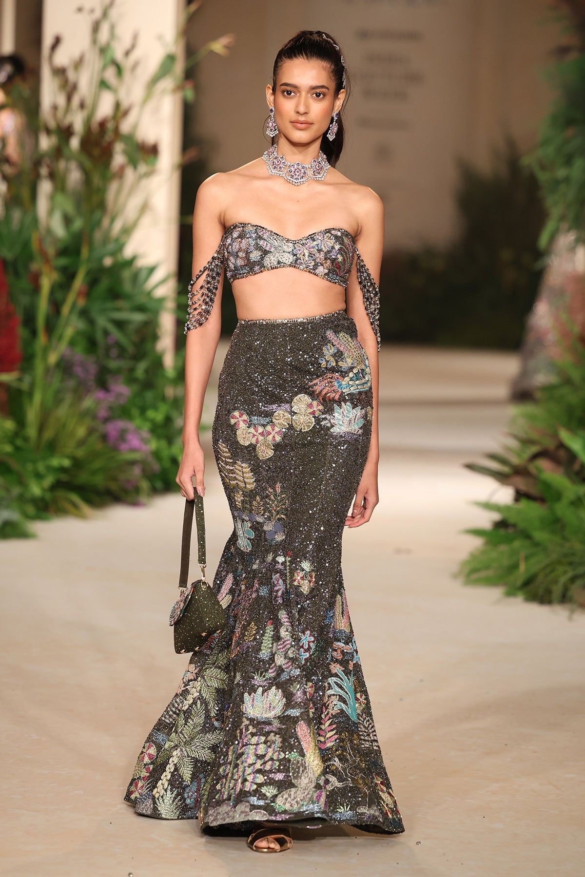 Wildelise - gunmetal tulle lehenga