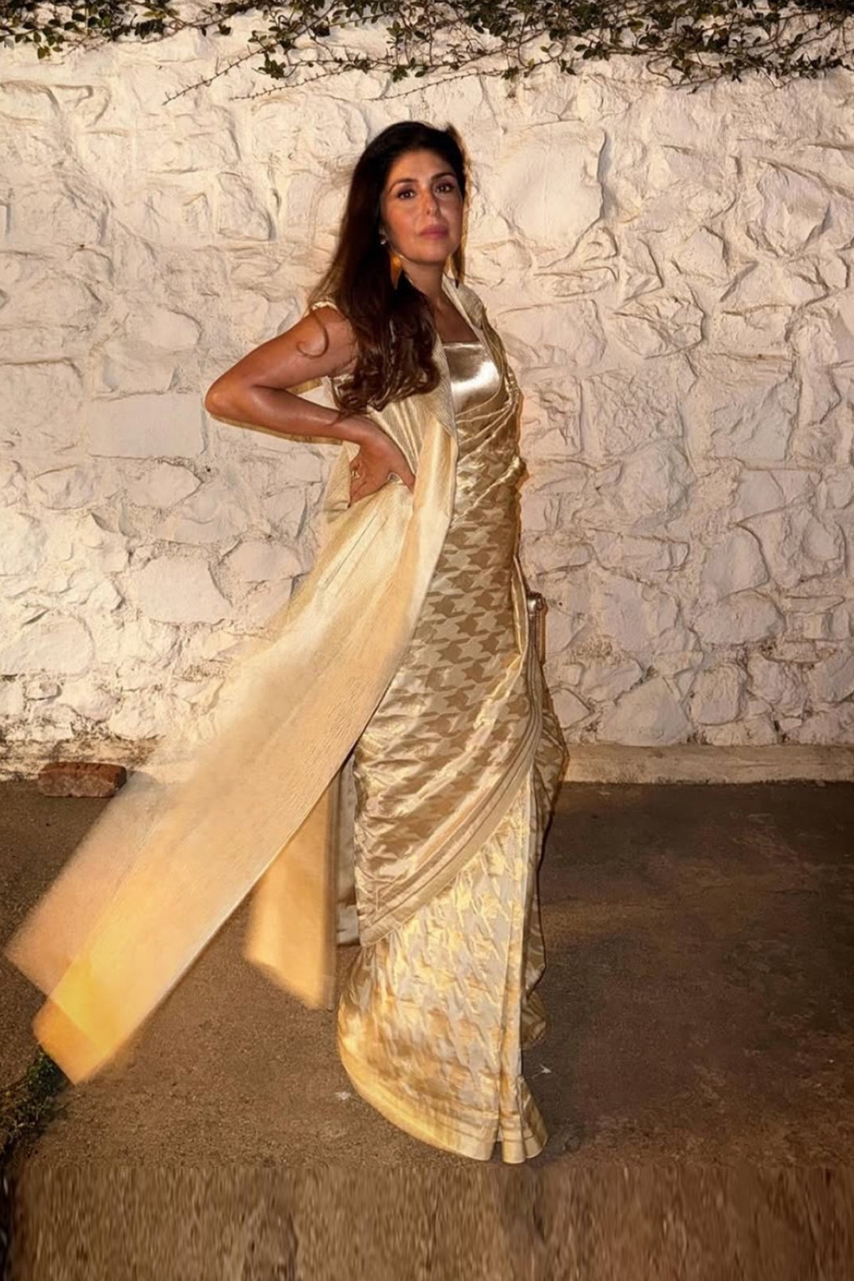 Ivory Gerum Saree