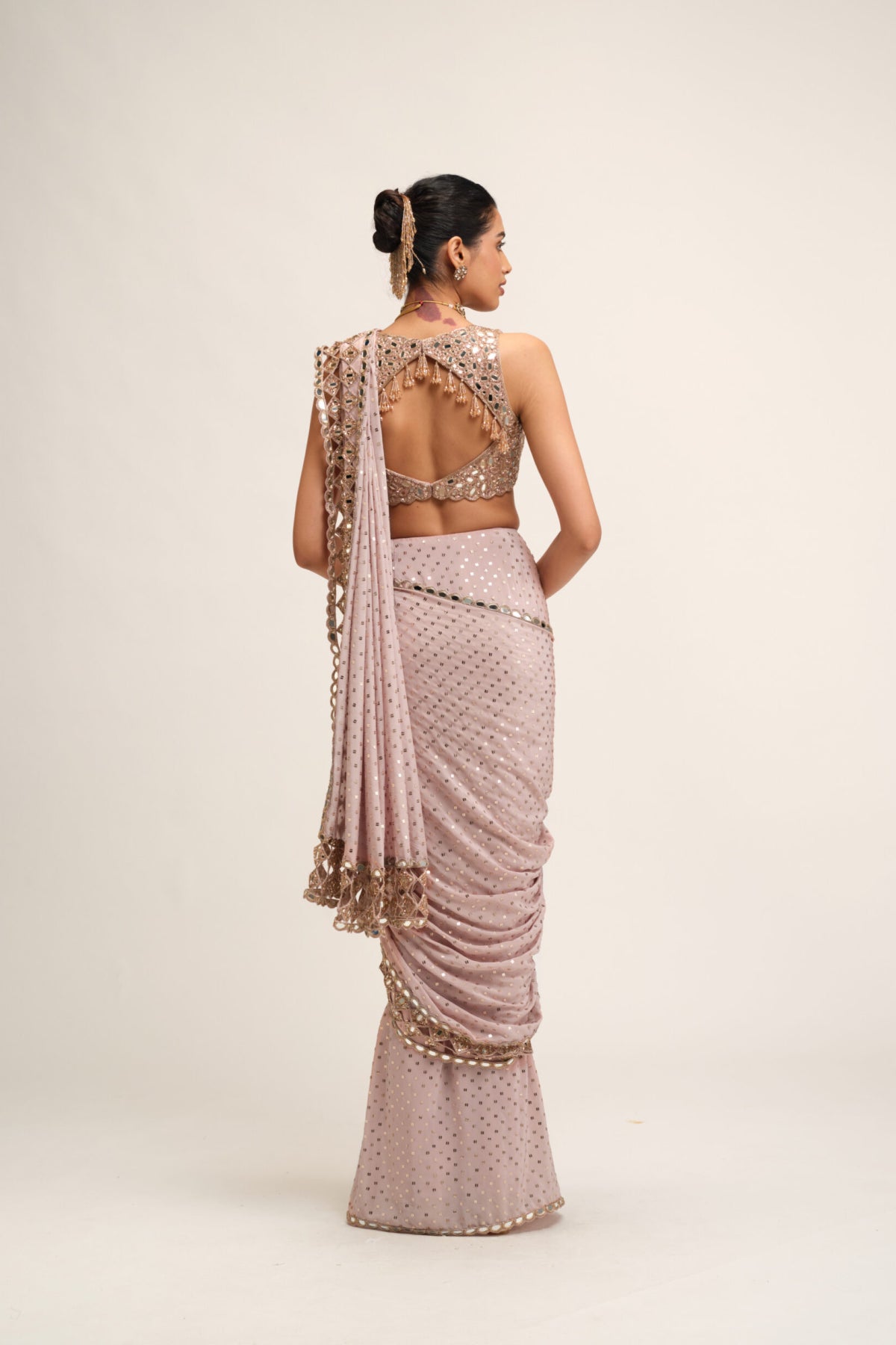Ash Pink Cutwork Border Saree Set