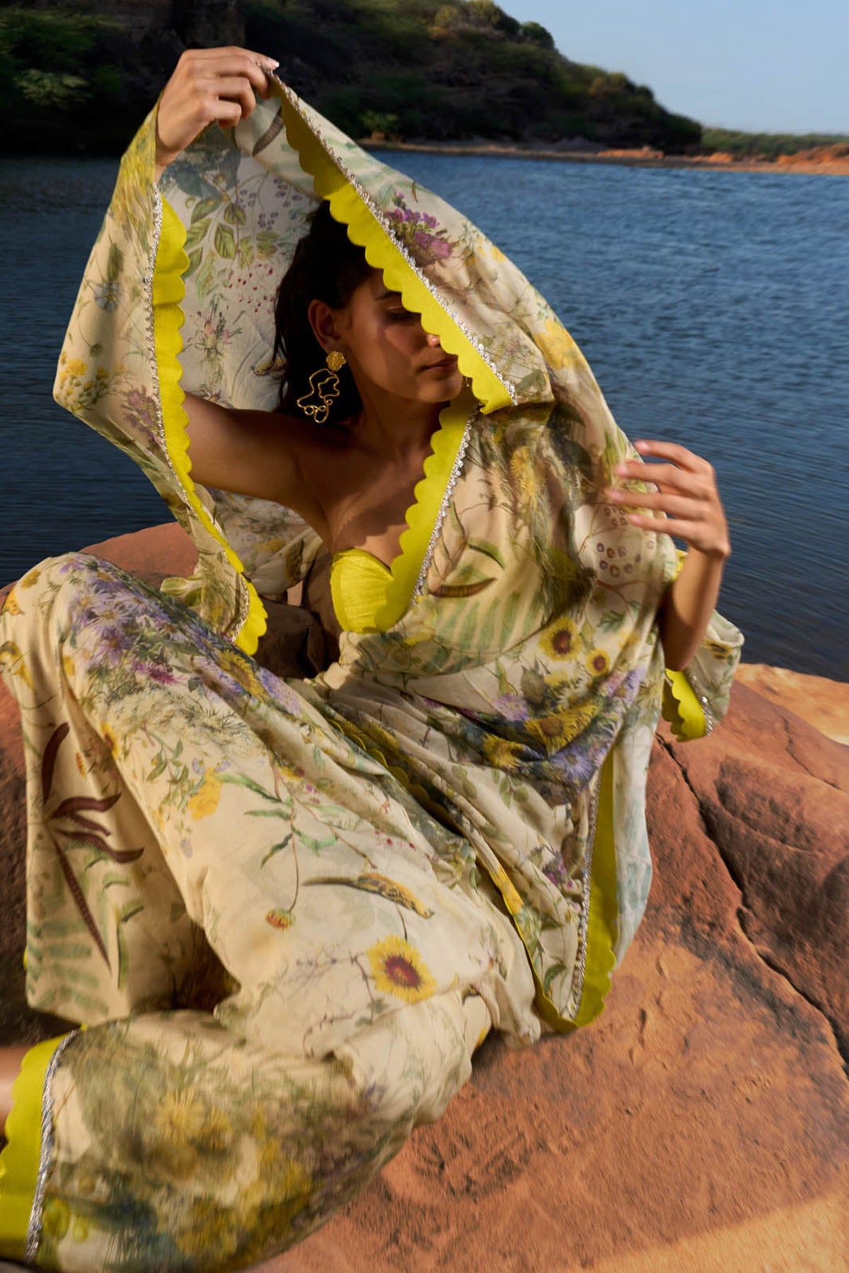 Beige Printed Scallop Border Saree Set