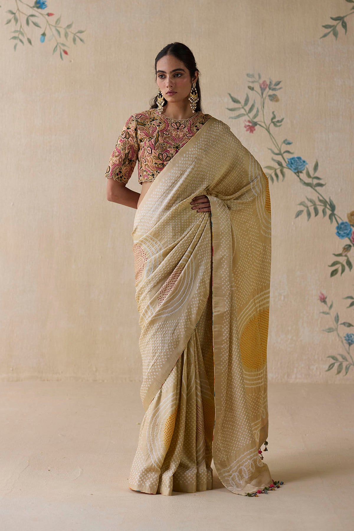 Cream Bandhani Saree
