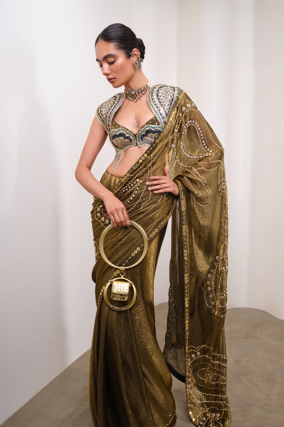 GILDED DRAMA
