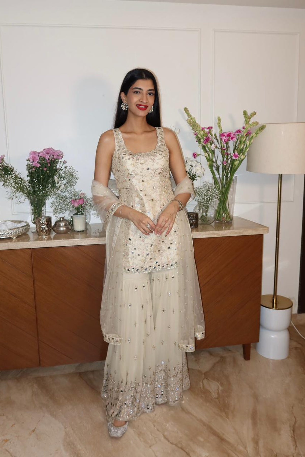 Hanna Khan in Soneera Sharara Set