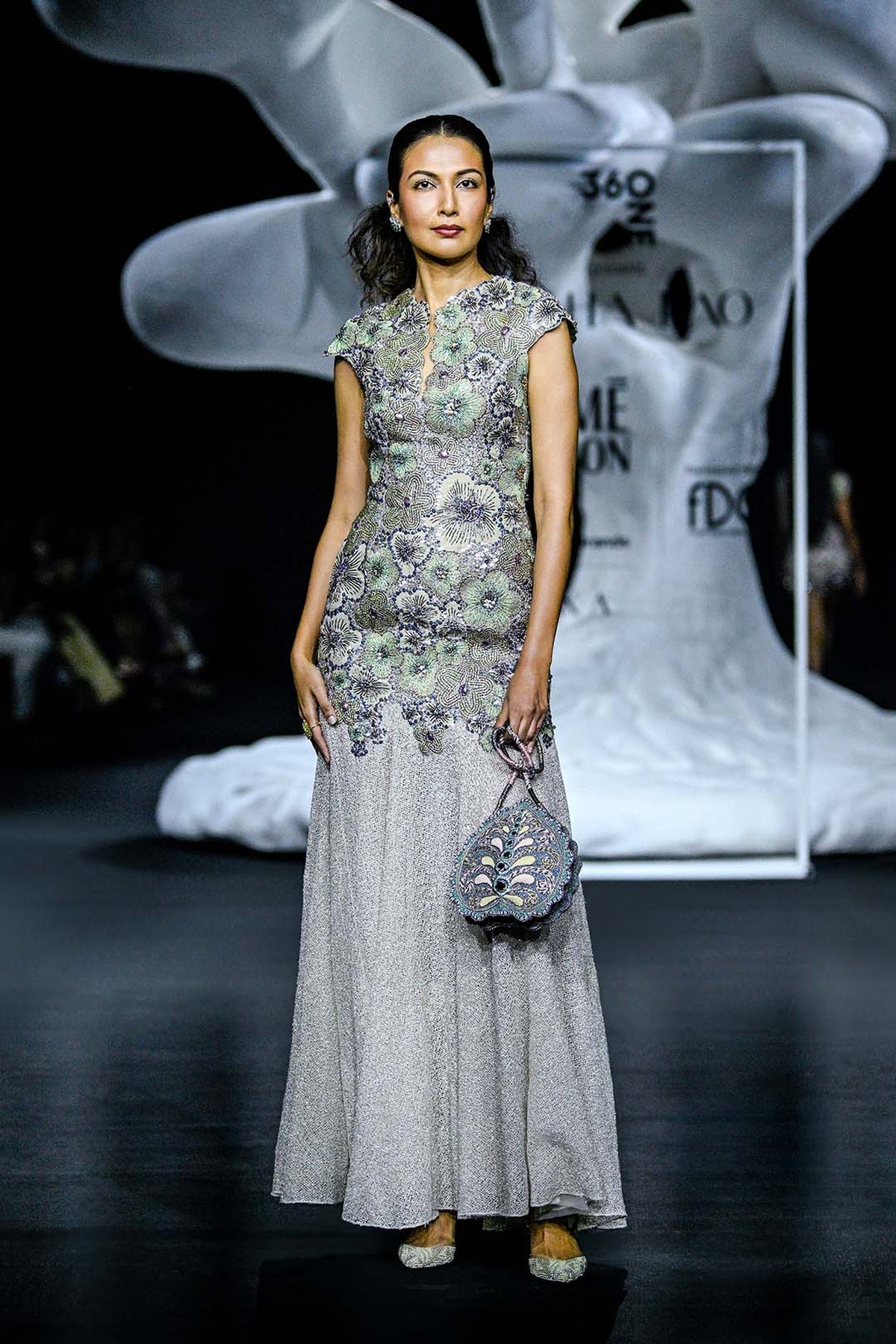 Interpetra - Ivory Organza & Mesh Gown