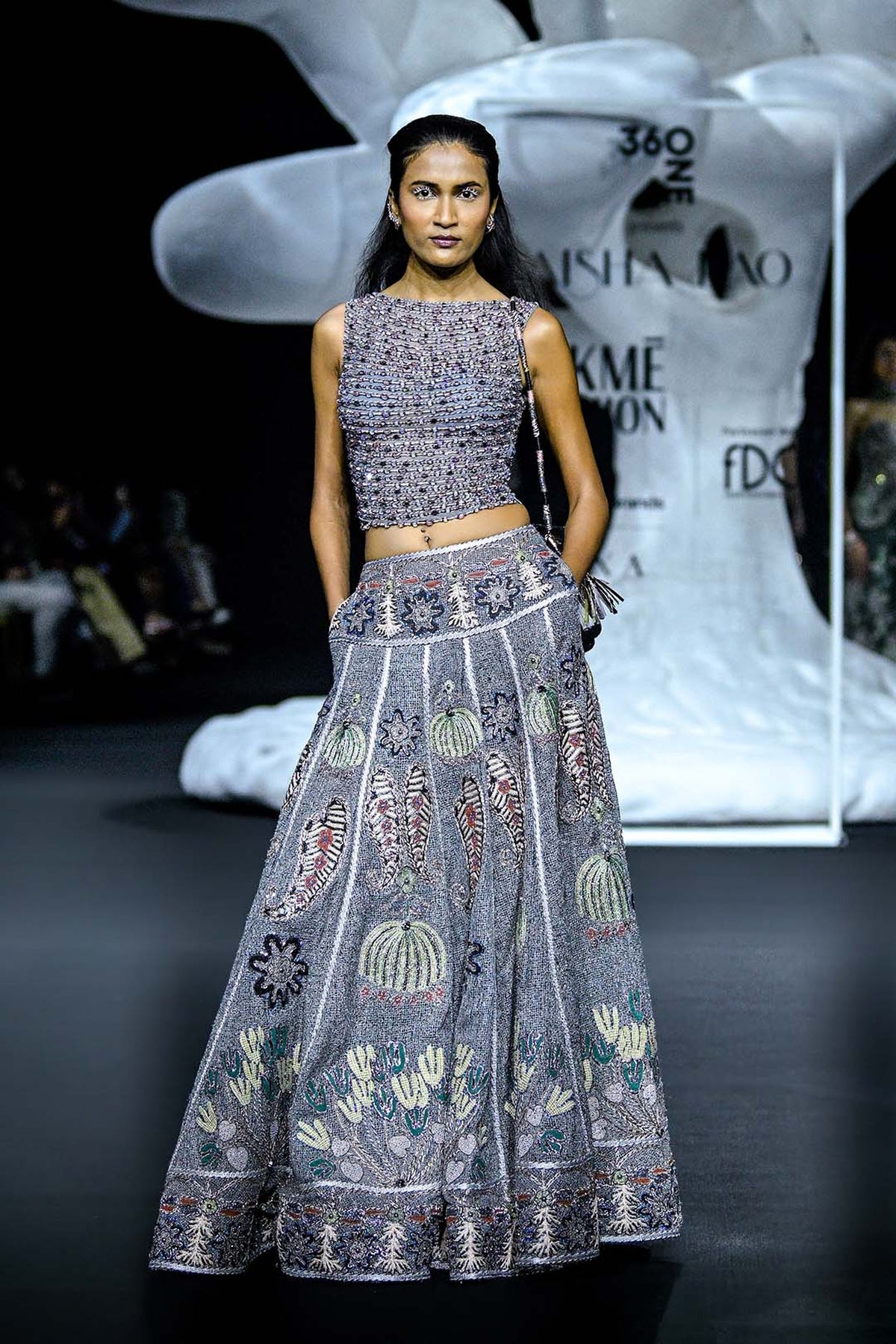 Interstilla - Grey Mesh lehenga