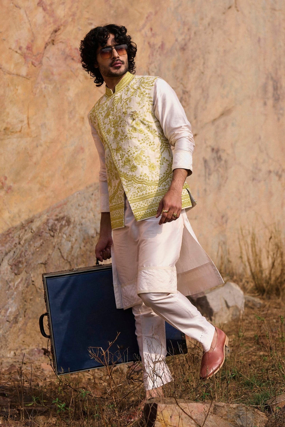 Ivory Bandi Set