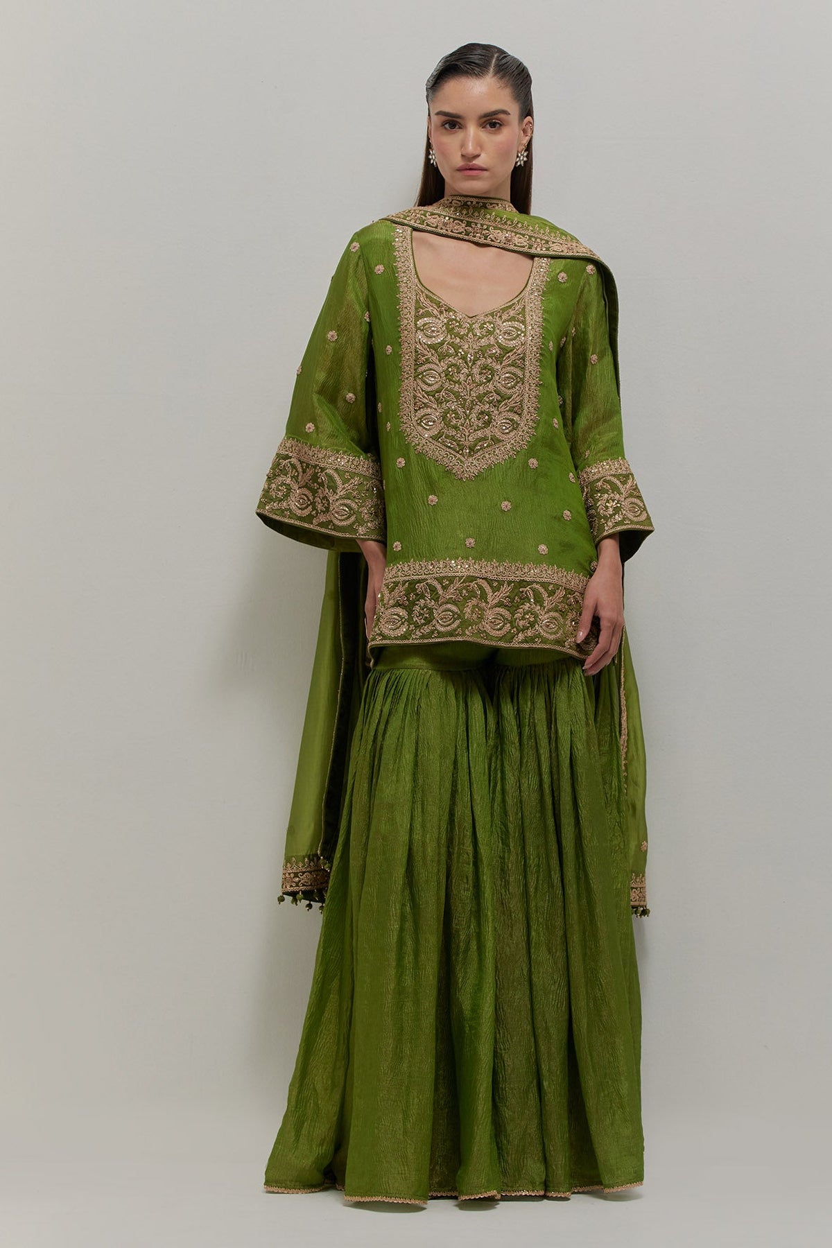Kacha Aam Gharara Set